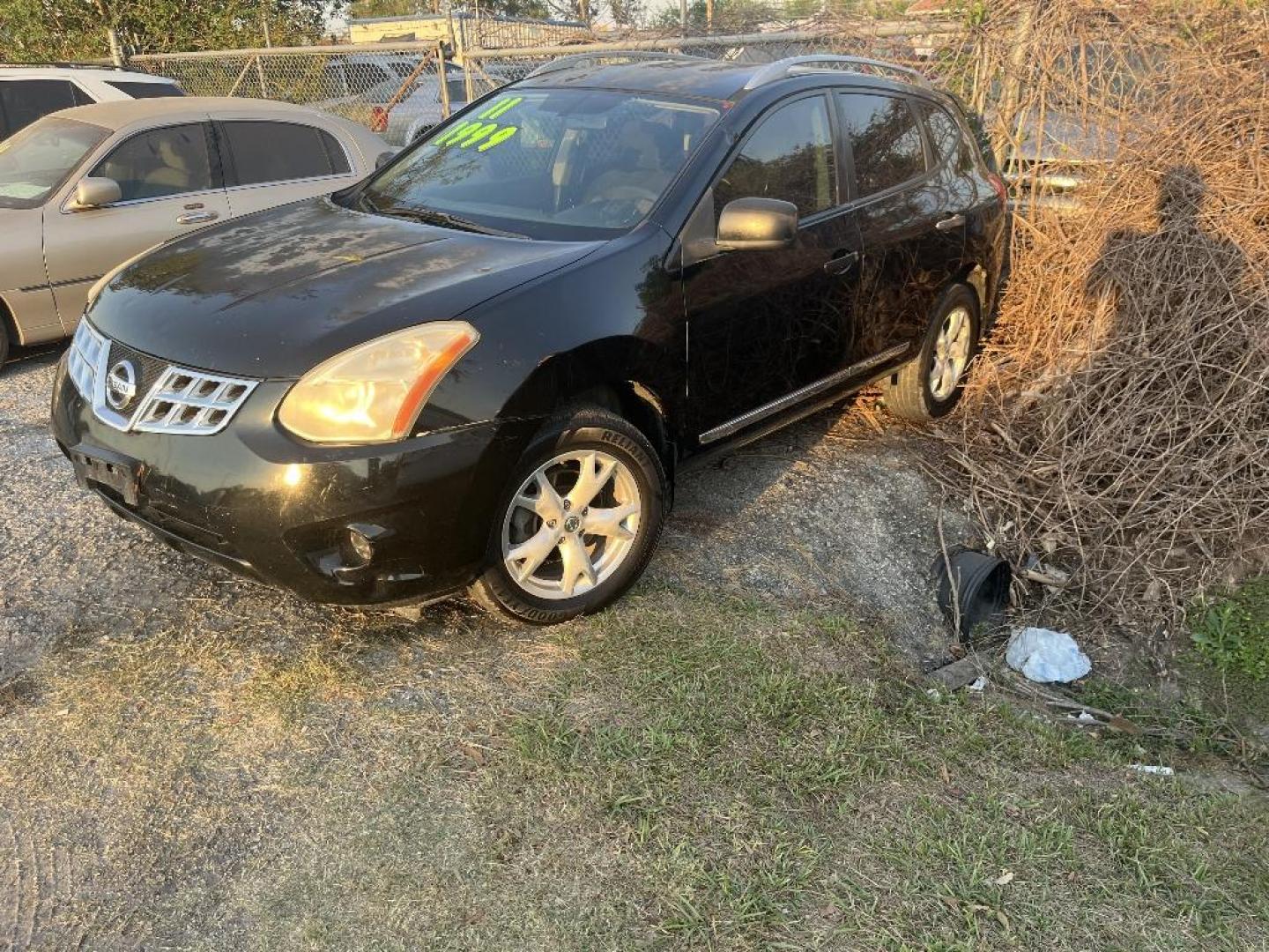 2011 BLACK NISSAN ROGUE S 2WD (JN8AS5MT7BW) with an 2.5L L4 DOHC 16V engine, AUTOMATIC transmission, located at 2303 West Mt. Houston, Houston, Texas, 77038, (281) 507-3956, 29.771597, -95.339569 - Photo#0