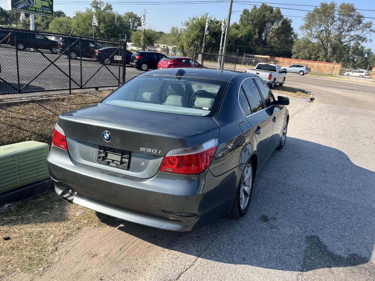 2004 GRAY BMW 5-SERIES 530i (WBANA73504B) with an 3.0L L6 DOHC 24V engine, AUTOMATIC transmission, located at 2303 West Mt. Houston, Houston, Texas, 77038, (281) 507-3956, 29.771597, -95.339569 - Photo#2