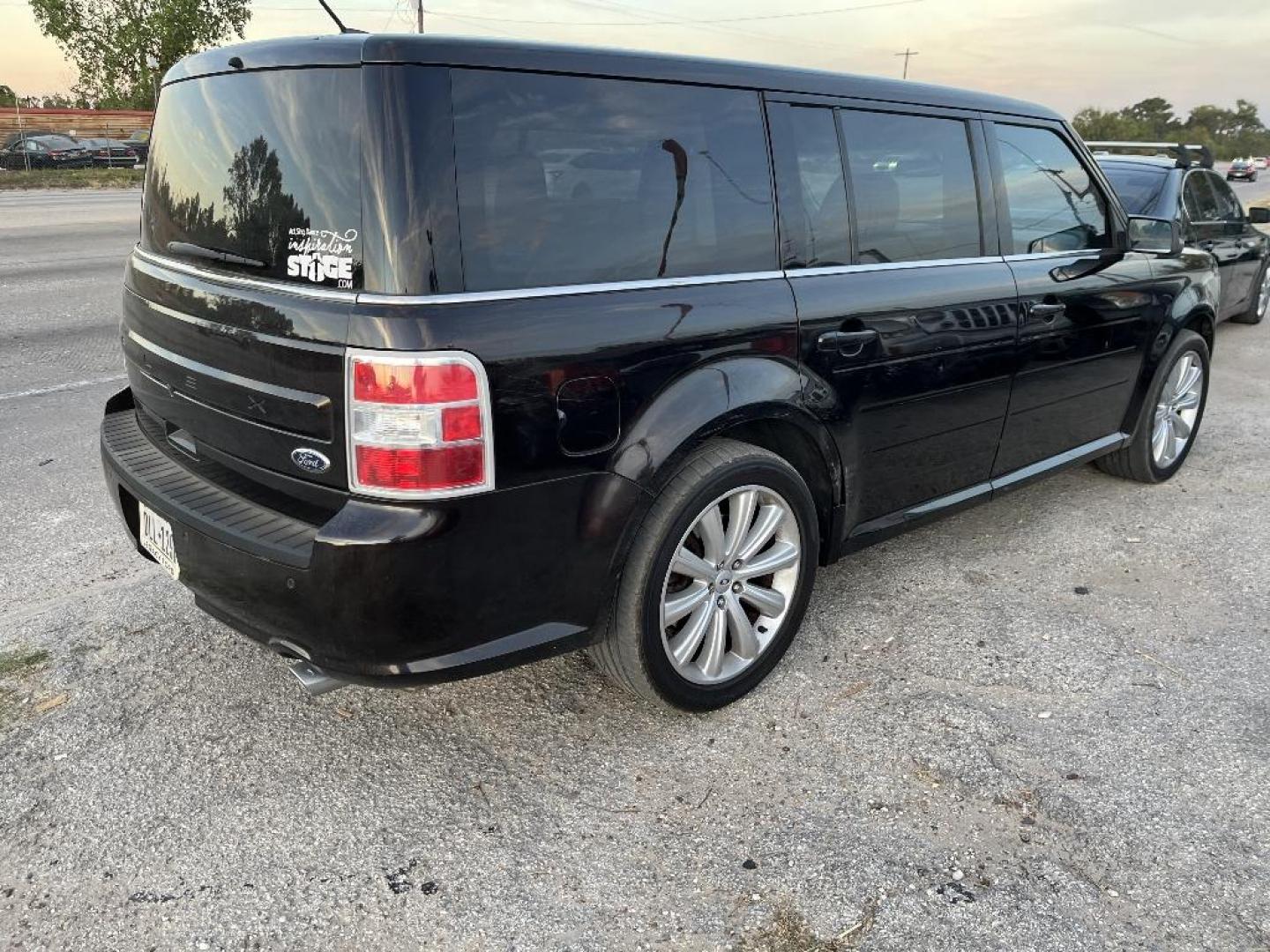 2014 BROWN FORD FLEX SEL FWD (2FMGK5C86EB) with an 3.5L V6 DOHC 24V engine, AUTOMATIC transmission, located at 2303 West Mt. Houston, Houston, 77038, (281) 507-3956, 29.771597, -95.339569 - Photo#1