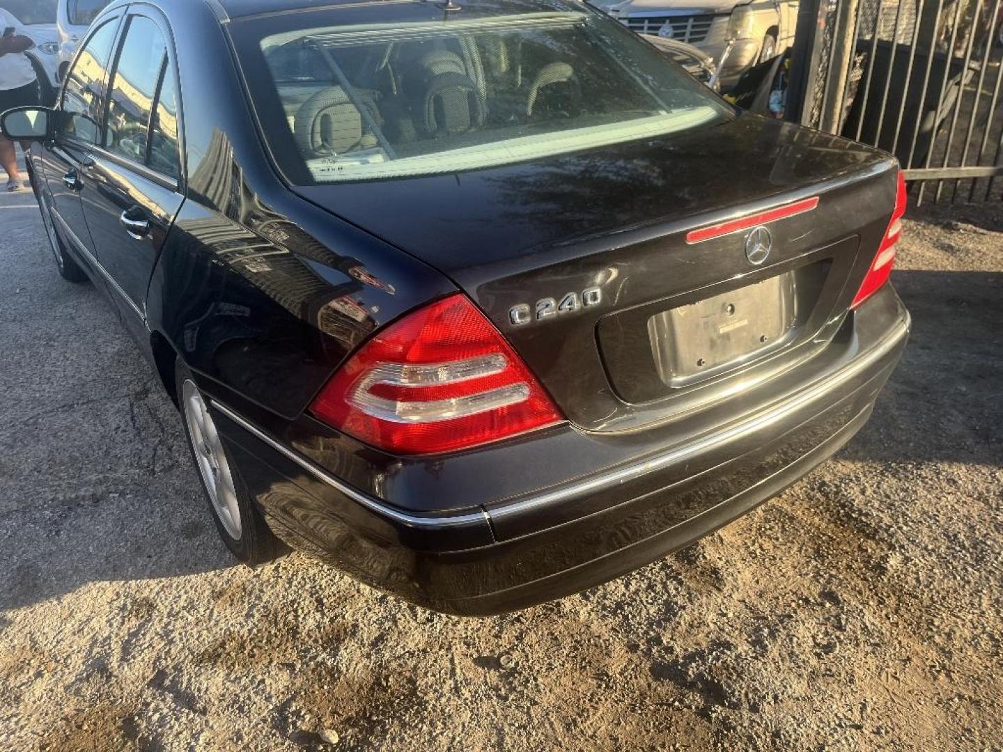 2002 BLACK MERCEDES-BENZ C-CLASS C240 Sedan (WDBRF61J32F) with an 2.6L V6 SOHC 18V engine, AUTOMATIC transmission, located at 2303 West Mt. Houston, Houston, 77038, (281) 507-3956, 29.771597, -95.339569 - Photo#2