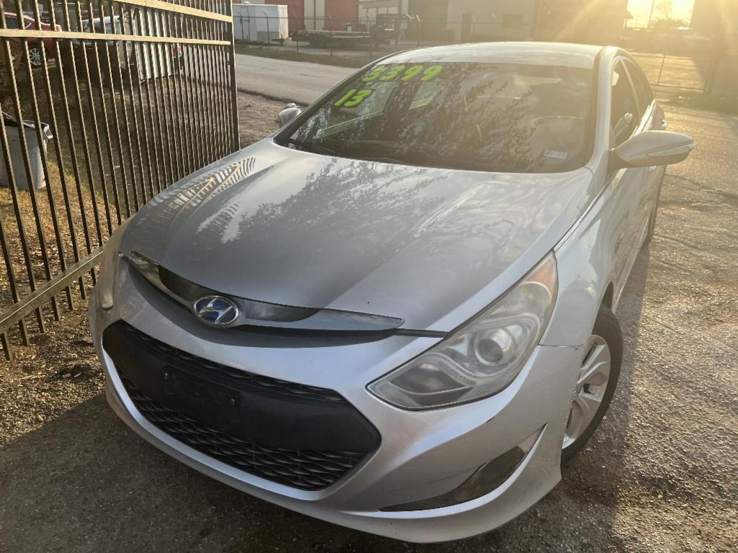 2013 GRAY HYUNDAI SONATA HYBRID Sedan (KMHEC4A43DA) with an 2.4L L4 DOHC 16V HYBRID engine, AUTOMATIC transmission, located at 2303 West Mt. Houston, Houston, 77038, (281) 507-3956, 29.771597, -95.339569 - Photo#1