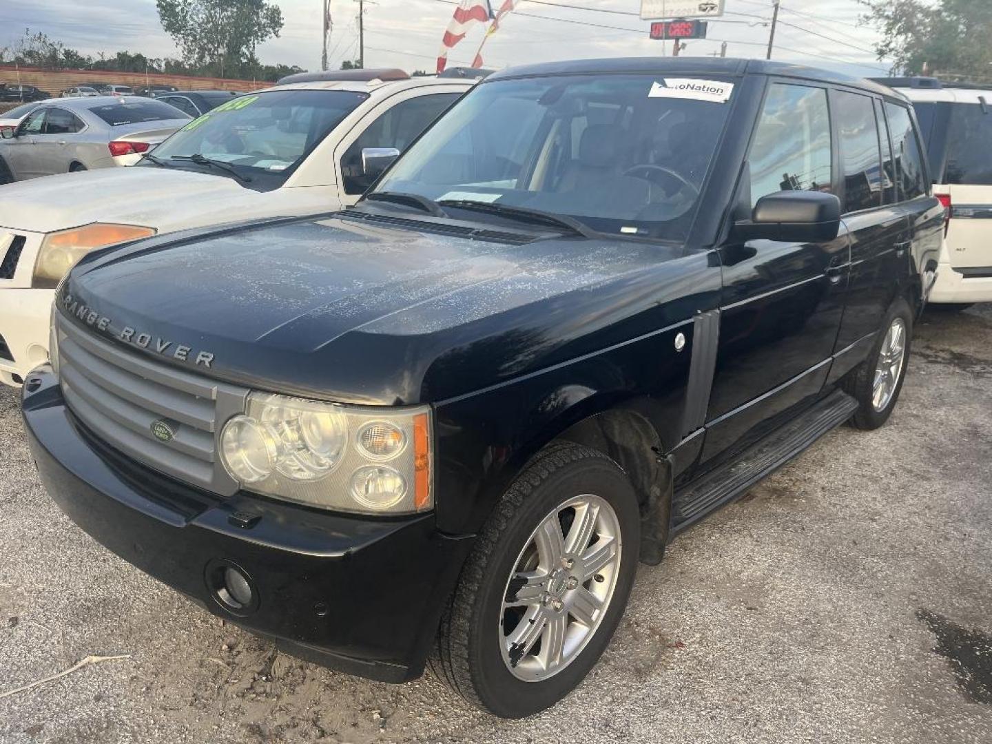 2011 BLACK LAND ROVER LR2 HSE (SALFR2BN1BH) with an 3.2L L6 DOHC 24V engine, AUTOMATIC transmission, located at 2303 West Mt. Houston, Houston, 77038, (281) 507-3956, 29.771597, -95.339569 - Photo#0