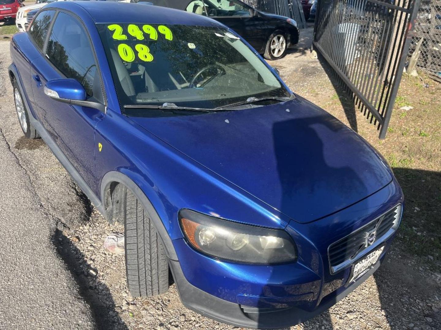 2008 BLUE VOLVO C30 T5 Version 2.0 (YV1MK672582) with an 2.5L L5 DOHC 20V engine, AUTOMATIC transmission, located at 2303 West Mt. Houston, Houston, 77038, (281) 507-3956, 29.771597, -95.339569 - Photo#0