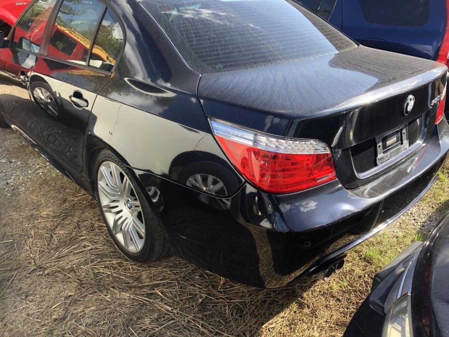 2008 BLACK BMW 5-SERIES 550i (WBANW53568C) with an 4.8L V8 DOHC 32V engine, AUTOMATIC transmission, located at 2303 West Mt. Houston, Houston, 77038, (281) 507-3956, 29.771597, -95.339569 - Photo#5