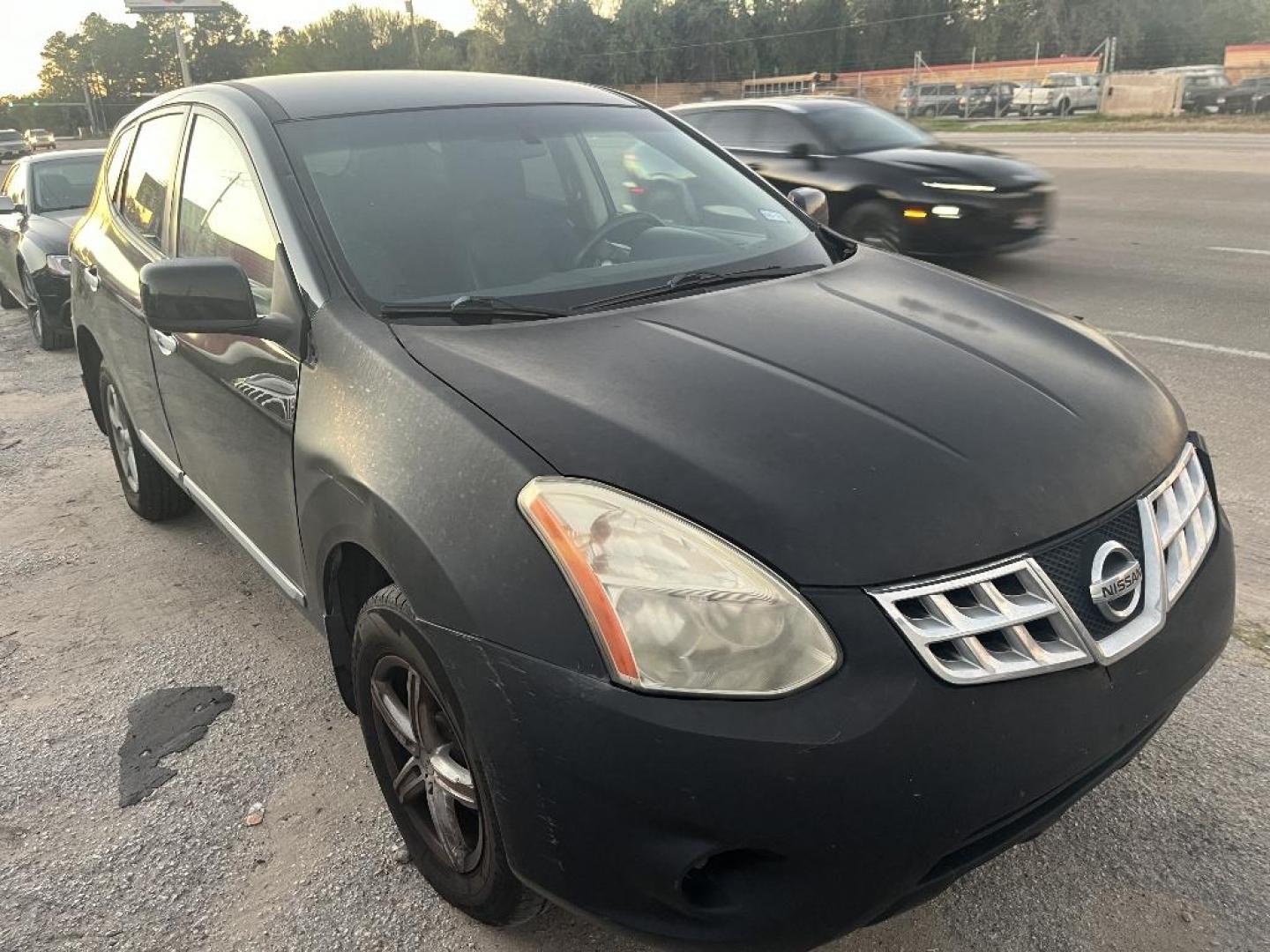 2013 BLACK NISSAN ROGUE S 2WD (JN8AS5MT1DW) with an 2.5L L4 DOHC 16V engine, AUTOMATIC transmission, located at 2303 West Mt. Houston, Houston, 77038, (281) 507-3956, 29.771597, -95.339569 - Photo#1