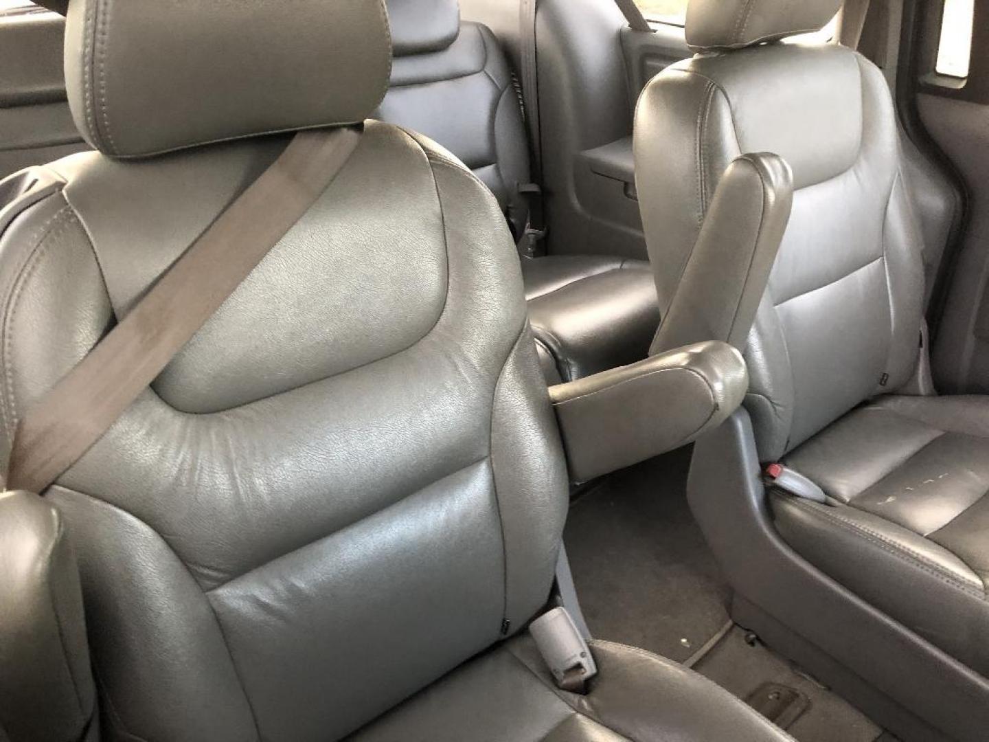 2009 GRAY HONDA ODYSSEY LX (5FNRL38259B) with an 3.5L V6 SOHC 24V engine, AUTOMATIC transmission, located at 2303 West Mt. Houston, Houston, 77038, (281) 507-3956, 29.771597, -95.339569 - Photo#6