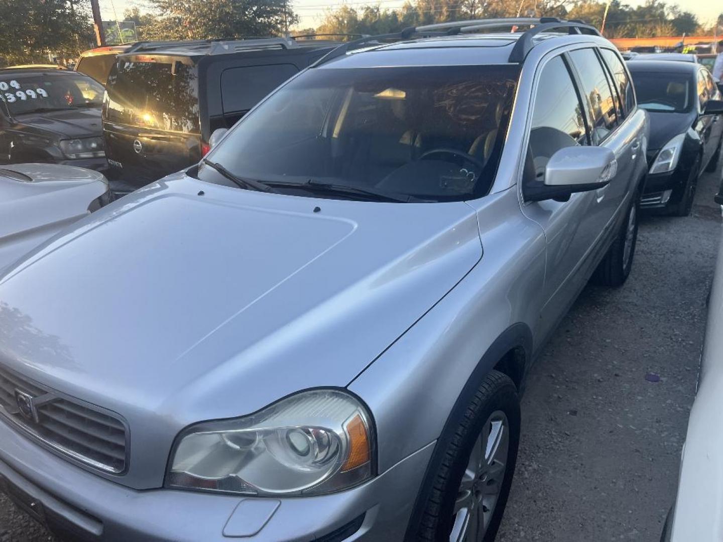 2010 GRAY VOLVO XC90 3.2 (YV4982CY7A1) with an 3.2L L6 DOHC 24V engine, AUTOMATIC transmission, located at 2303 West Mt. Houston, Houston, 77038, (281) 507-3956, 29.771597, -95.339569 - Photo#0