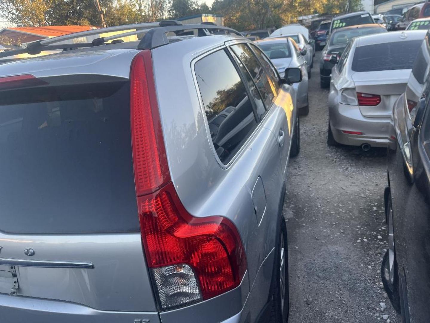 2010 GRAY VOLVO XC90 3.2 (YV4982CY7A1) with an 3.2L L6 DOHC 24V engine, AUTOMATIC transmission, located at 2303 West Mt. Houston, Houston, 77038, (281) 507-3956, 29.771597, -95.339569 - Photo#2