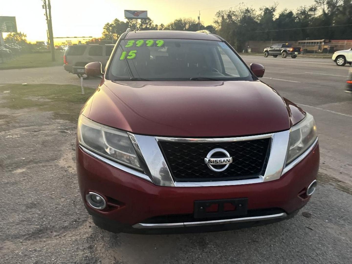 2015 RED NISSAN PATHFINDER S 2WD (5N1AR2MN7FC) with an 3.5L V6 DOHC 24V engine, AUTOMATIC transmission, located at 2303 West Mt. Houston, Houston, 77038, (281) 507-3956, 29.771597, -95.339569 - Photo#0