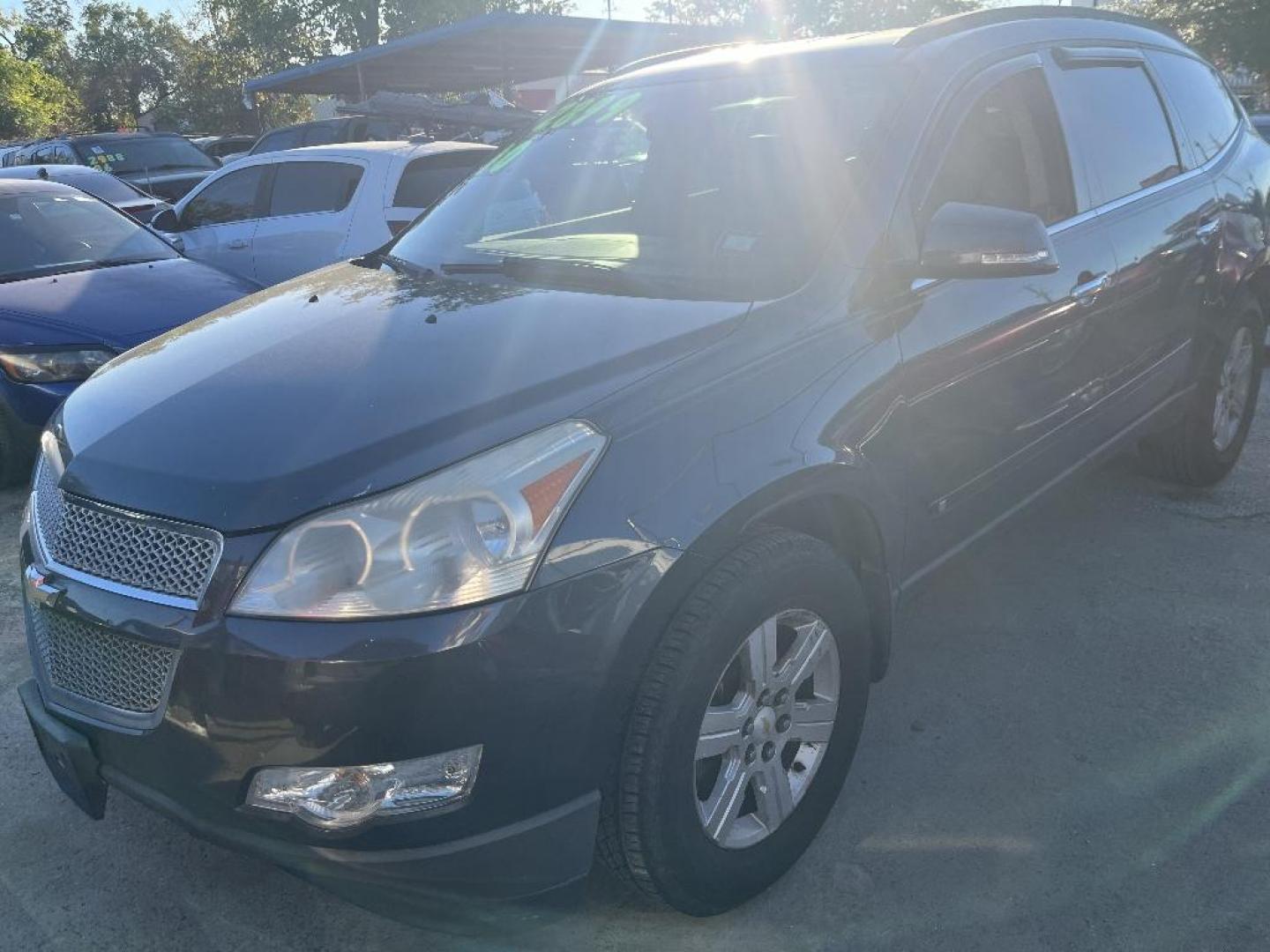 2010 GRAY CHEVROLET TRAVERSE LT2 FWD (1GNLRGED8AS) with an 3.6L V6 DOHC 24V engine, AUTOMATIC transmission, located at 2303 West Mt. Houston, Houston, 77038, (281) 507-3956, 29.771597, -95.339569 - Photo#0