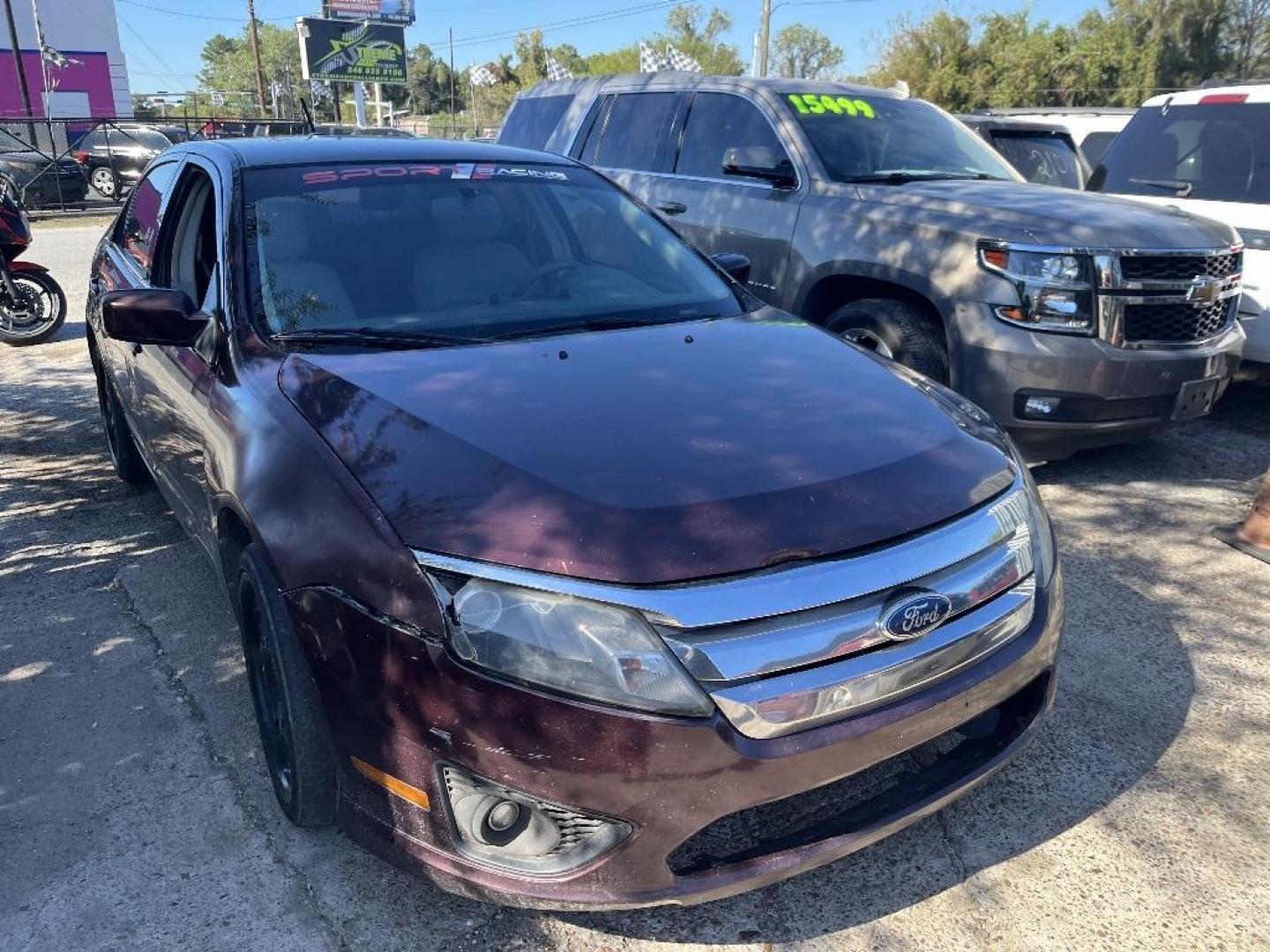 2011 MAROON FORD FUSION V6 SE (3FAHP0HG0BR) with an 3.0L V6 DOHC 24V engine, AUTOMATIC transmission, located at 2303 West Mt. Houston, Houston, 77038, (281) 507-3956, 29.771597, -95.339569 - Photo#1