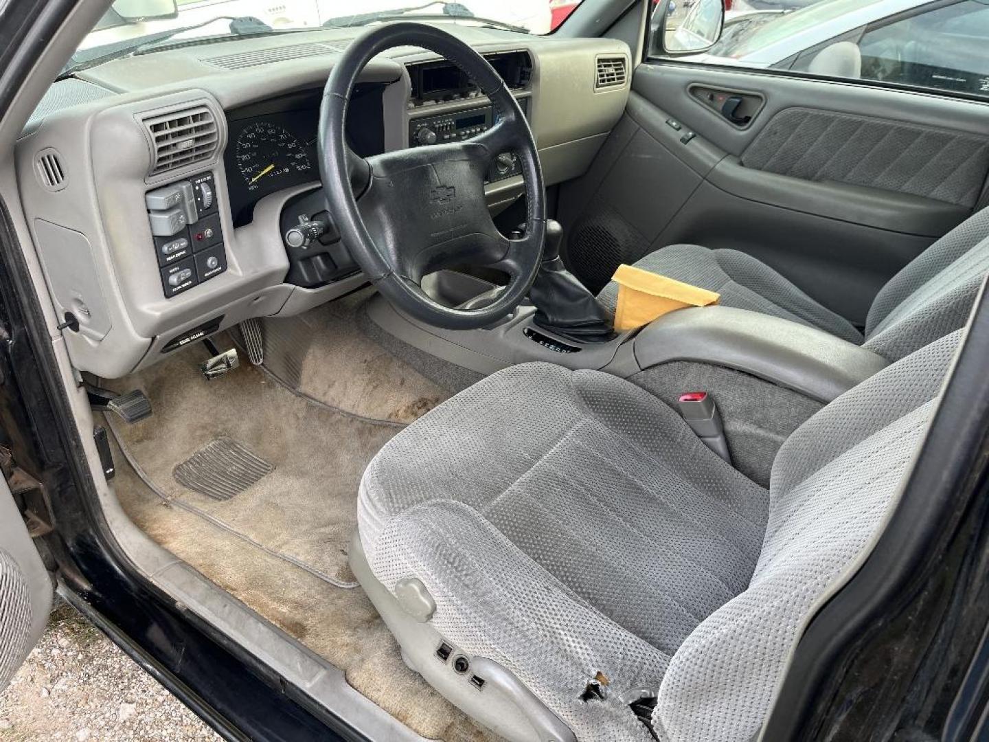 1997 BLACK CHEVROLET BLAZER 4-Door 2WD (1GNCS13W4V2) with an 4.3L V6 OHV 12V engine, AUTOMATIC transmission, located at 2303 West Mt. Houston, Houston, 77038, (281) 507-3956, 29.771597, -95.339569 - Photo#1