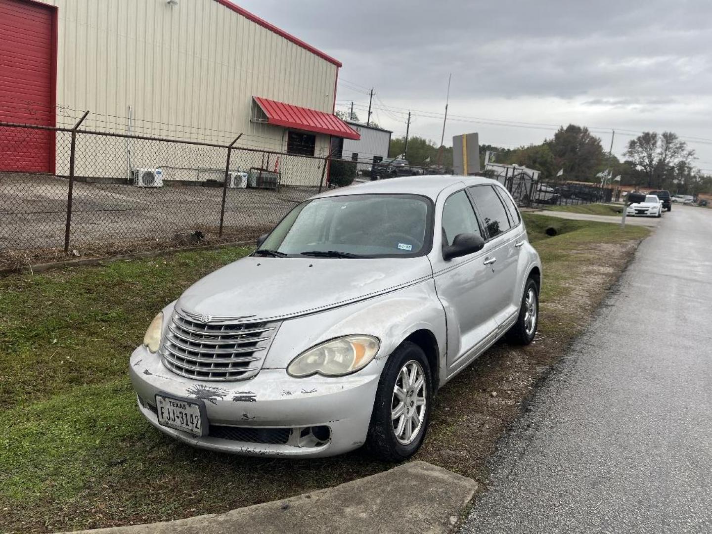 2007 BROWN CHRYSLER PT CRUISER Touring Edition (3A4FY58B47T) with an 2.4L L4 DOHC 16V engine, AUTOMATIC transmission, located at 2303 West Mt. Houston, Houston, 77038, (281) 507-3956, 29.771597, -95.339569 - Photo#0