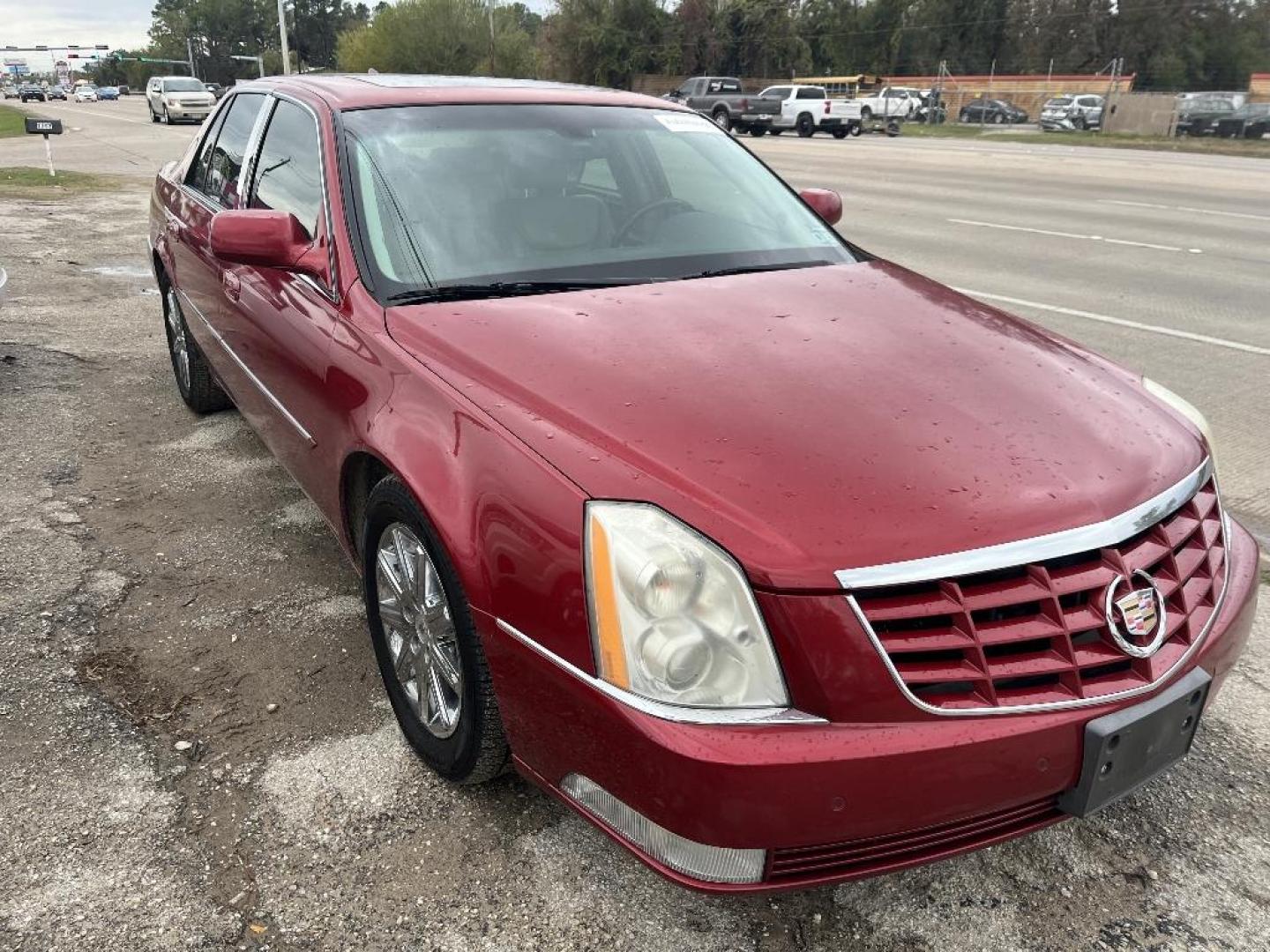 2011 RED CADILLAC DTS Premium w/ Navi (1G6KH5E68BU) with an 4.6L V8 DOHC 32V engine, AUTOMATIC transmission, located at 2303 West Mt. Houston, Houston, 77038, (281) 507-3956, 29.771597, -95.339569 - Photo#1