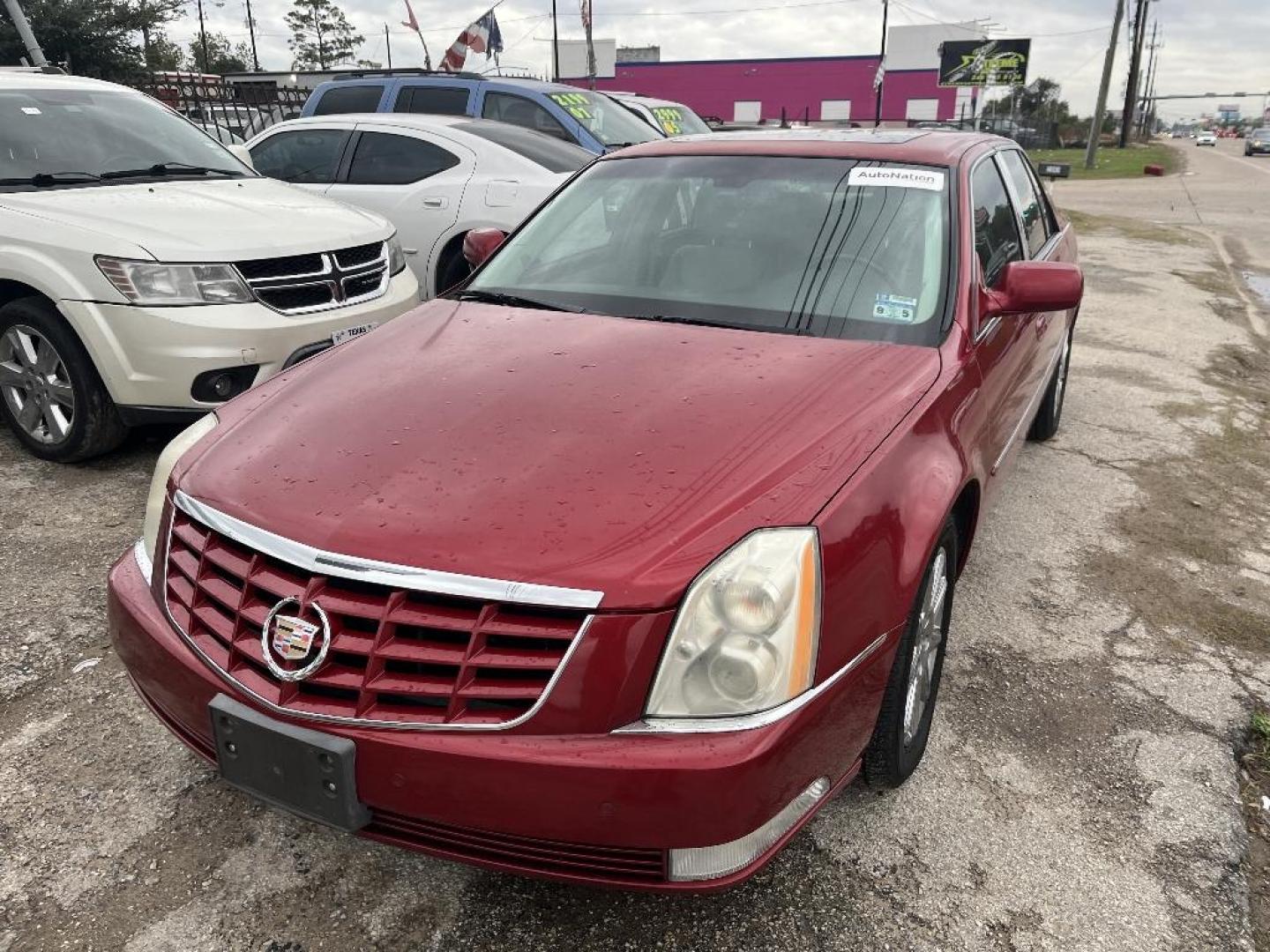 2011 RED CADILLAC DTS Premium w/ Navi (1G6KH5E68BU) with an 4.6L V8 DOHC 32V engine, AUTOMATIC transmission, located at 2303 West Mt. Houston, Houston, 77038, (281) 507-3956, 29.771597, -95.339569 - Photo#4