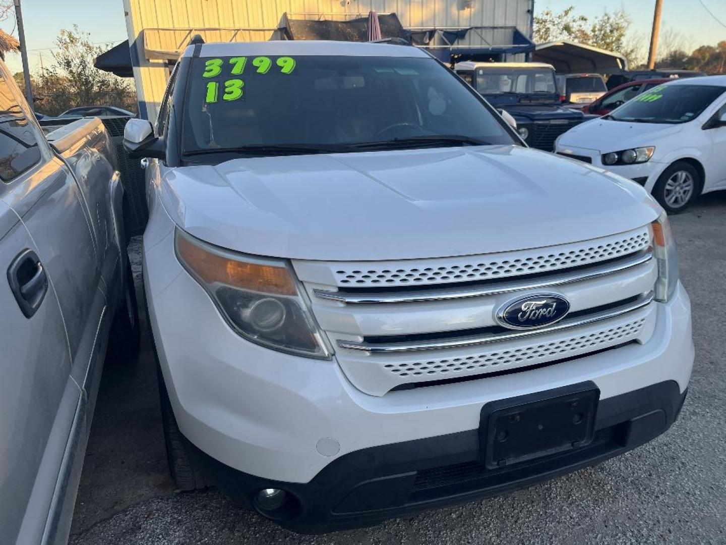 2013 WHITE FORD EXPLORER Limited 4WD (1FM5K8F87DG) with an 3.5L V6 DOHC 24V engine, AUTOMATIC transmission, located at 2303 West Mt. Houston, Houston, 77038, (281) 507-3956, 29.771597, -95.339569 - Photo#0