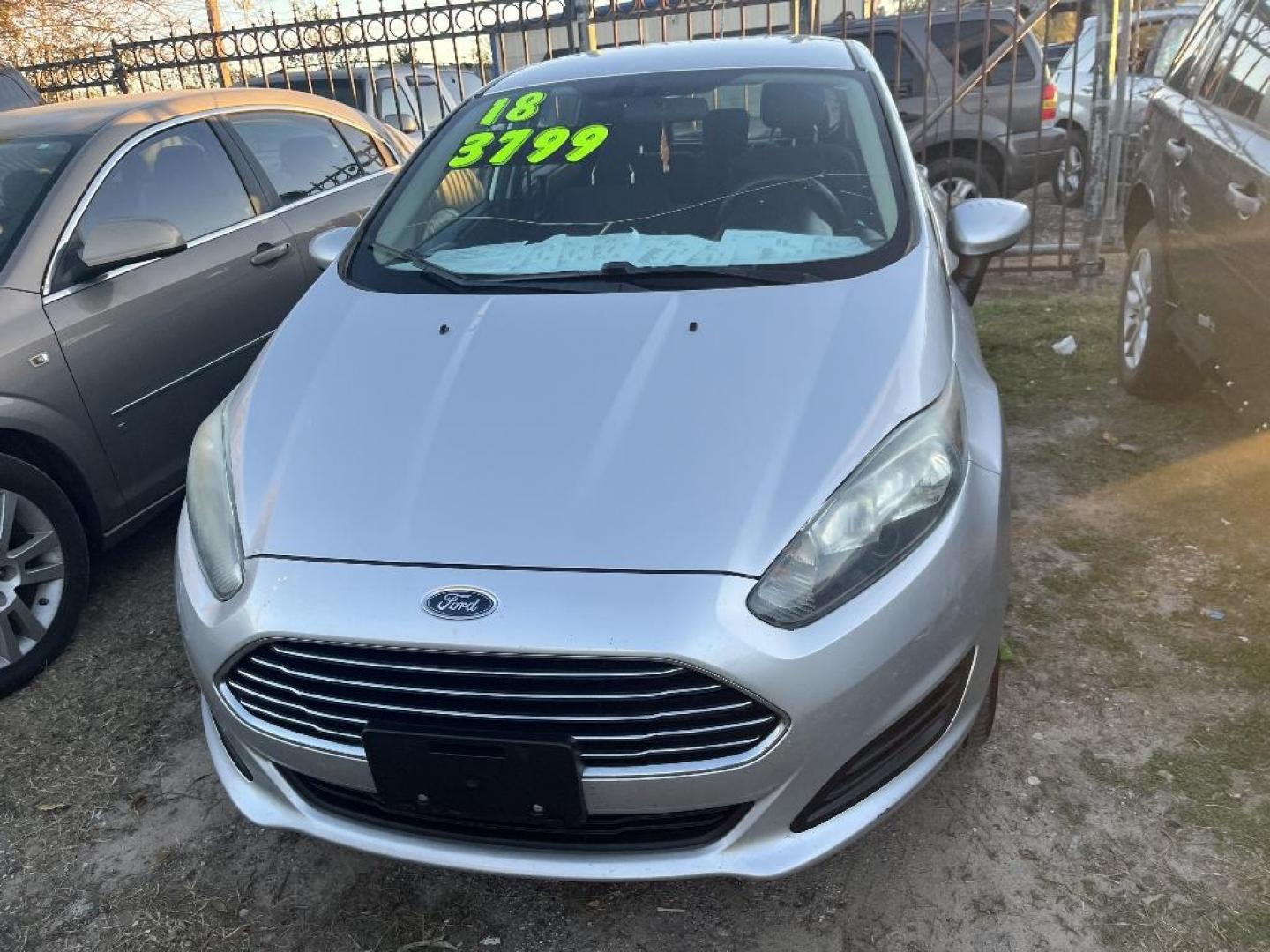 2018 GRAY FORD FIESTA S Hatchback (3FADP4TJ9JM) with an 1.6L L4 DOHC 16V engine, MANUAL transmission, located at 2303 West Mt. Houston, Houston, 77038, (281) 507-3956, 29.771597, -95.339569 - Photo#1