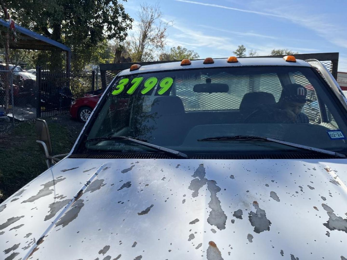 1995 WHITE CHEVROLET C/K 3500 Reg. Cab 2WD (1GBKC34F3SJ) with an 6.5L V8 OHV 16V TURBO DIESEL engine, MANUAL transmission, located at 2303 West Mt. Houston, Houston, 77038, (281) 507-3956, 29.771597, -95.339569 - Photo#2