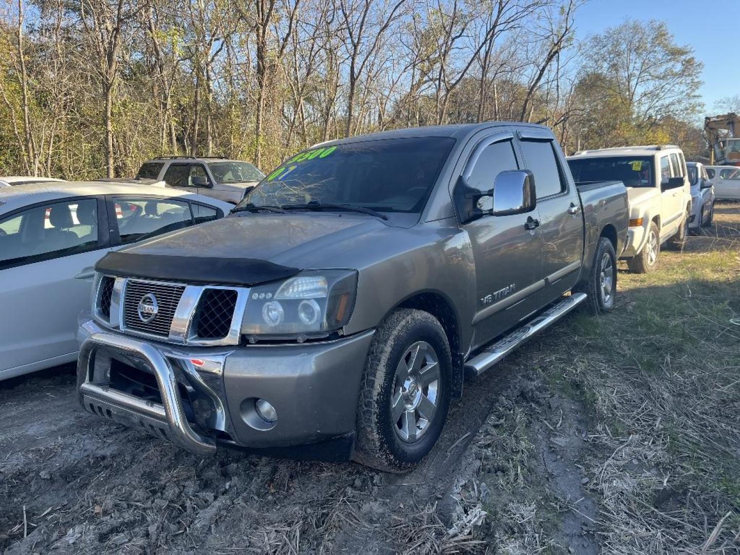 2007 GRAY NISSAN TITAN LE Crew Cab 2WD (1N6BA07A17N) with an 5.6L V8 DOHC 32V FFV engine, AUTOMATIC transmission, located at 2303 West Mt. Houston, Houston, 77038, (281) 507-3956, 29.771597, -95.339569 - Photo#1