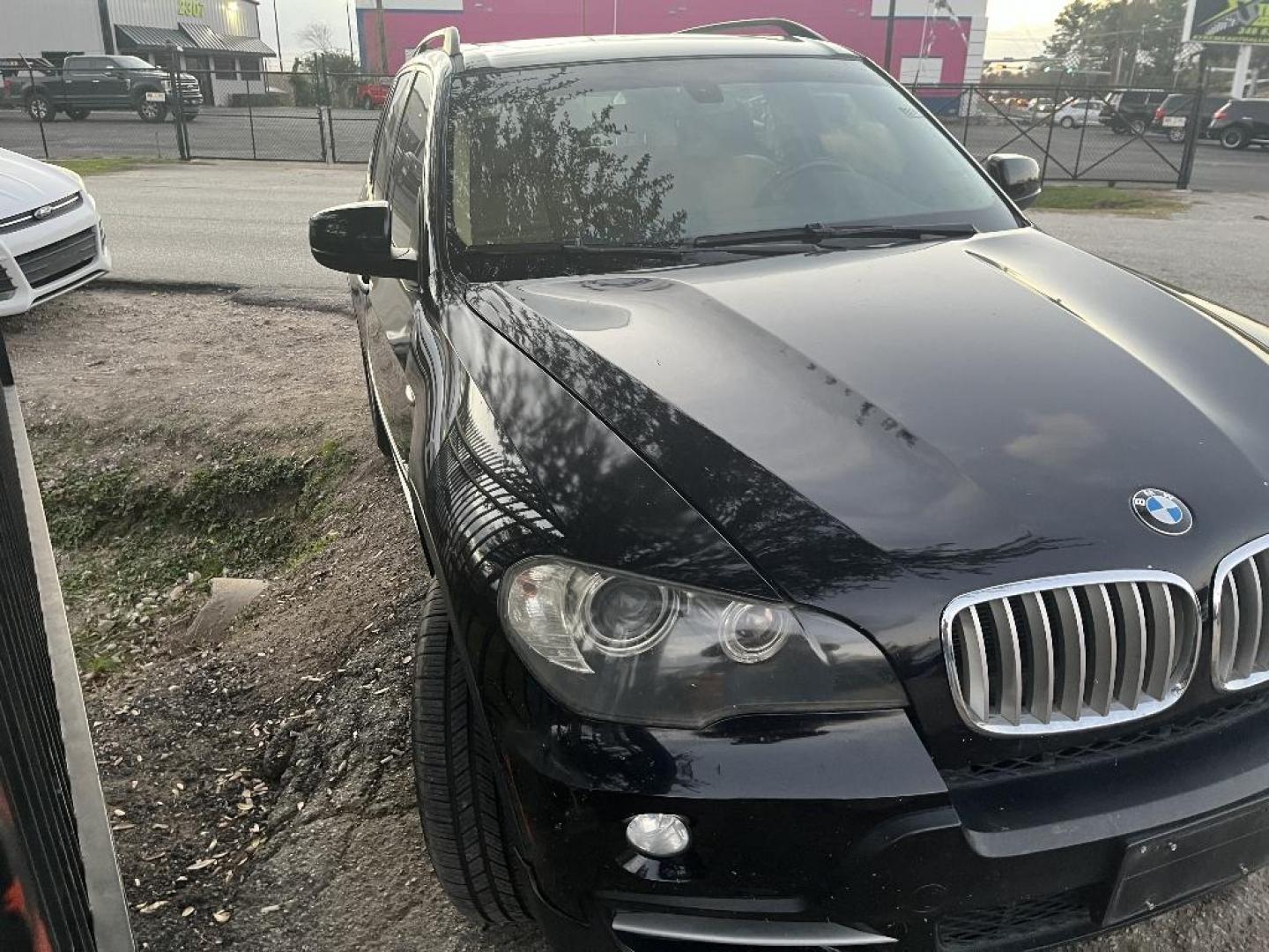 2010 BLACK BMW X5 xDrive35d (5UXFF0C54AL) with an 3.0L L6 DOHC 24V DIESEL engine, AUTOMATIC transmission, located at 2303 West Mt. Houston, Houston, 77038, (281) 507-3956, 29.771597, -95.339569 - Photo#7