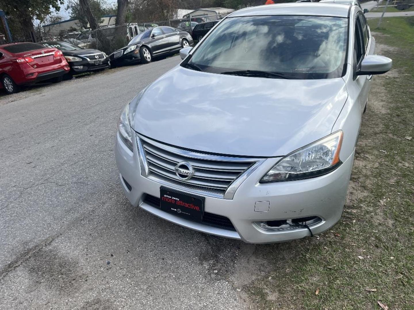 2014 WHITE NISSAN SENTRA S 6MT (3N1AB7AP2EY) with an 1.8L L4 SFI DOHC 16V engine, AUTOMATIC transmission, located at 2303 West Mt. Houston, Houston, 77038, (281) 507-3956, 29.771597, -95.339569 - Photo#0