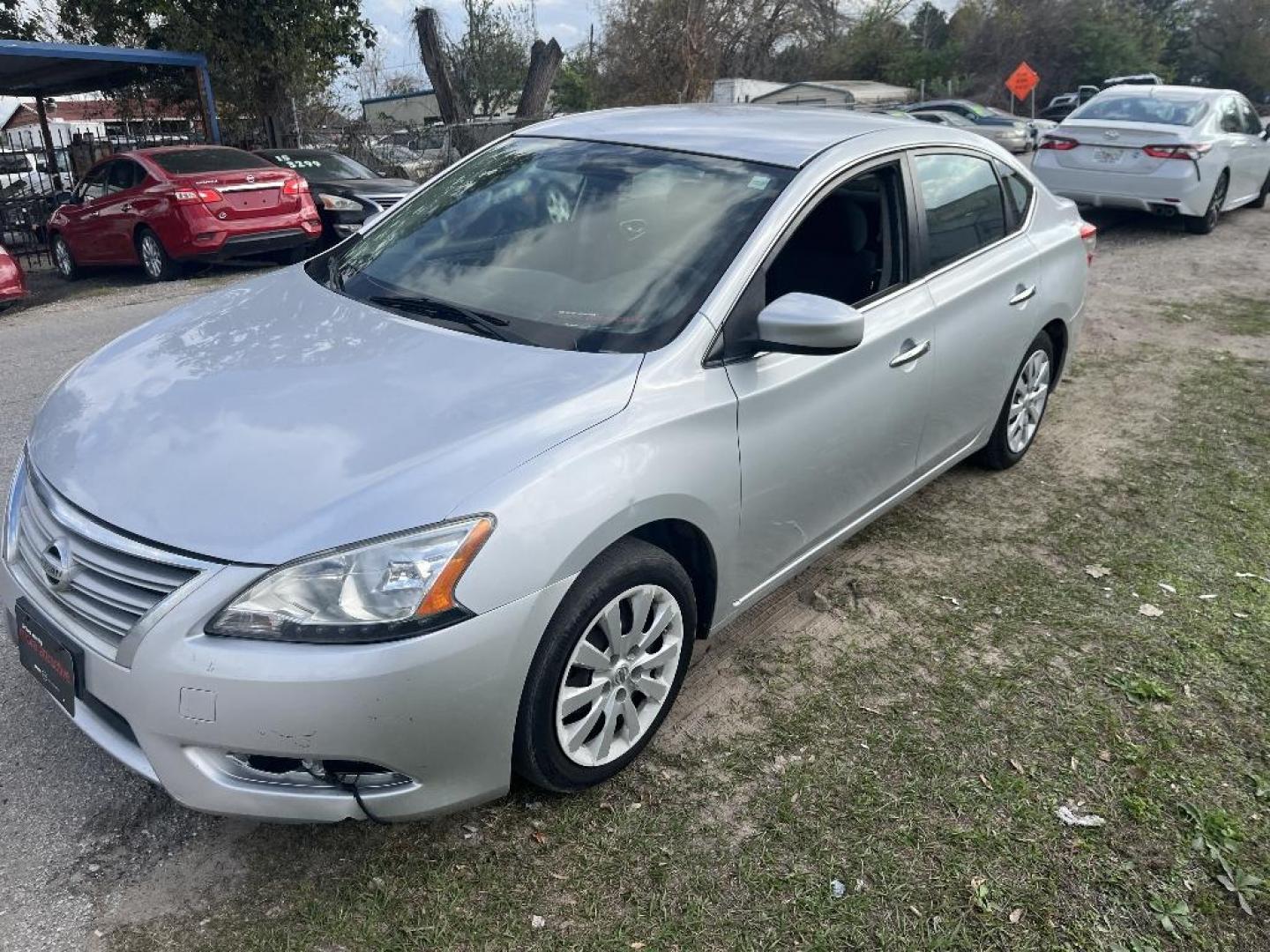 2014 WHITE NISSAN SENTRA S 6MT (3N1AB7AP2EY) with an 1.8L L4 SFI DOHC 16V engine, AUTOMATIC transmission, located at 2303 West Mt. Houston, Houston, 77038, (281) 507-3956, 29.771597, -95.339569 - Photo#1