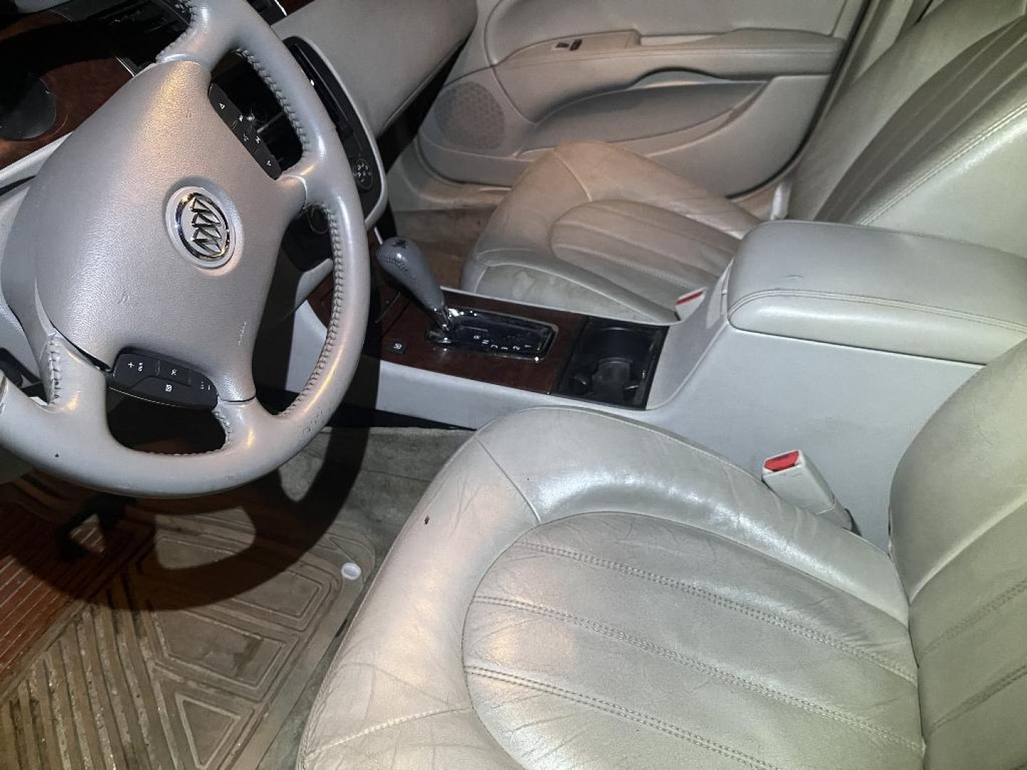 2008 BLUE BUICK LUCERNE CXL (1G4HD57288U) with an 3.8L V6 OHV 12V engine, AUTOMATIC transmission, located at 2303 West Mt. Houston, Houston, 77038, (281) 507-3956, 29.771597, -95.339569 - Photo#4