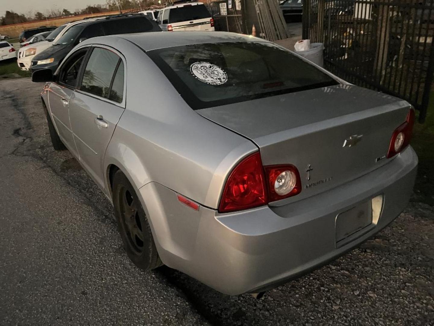 2010 GRAY CHEVROLET MALIBU 1LT (1G1ZC5E03A4) with an 2.4L L4 DOHC 16V engine, AUTOMATIC transmission, located at 2303 West Mt. Houston, Houston, 77038, (281) 507-3956, 29.771597, -95.339569 - Photo#3