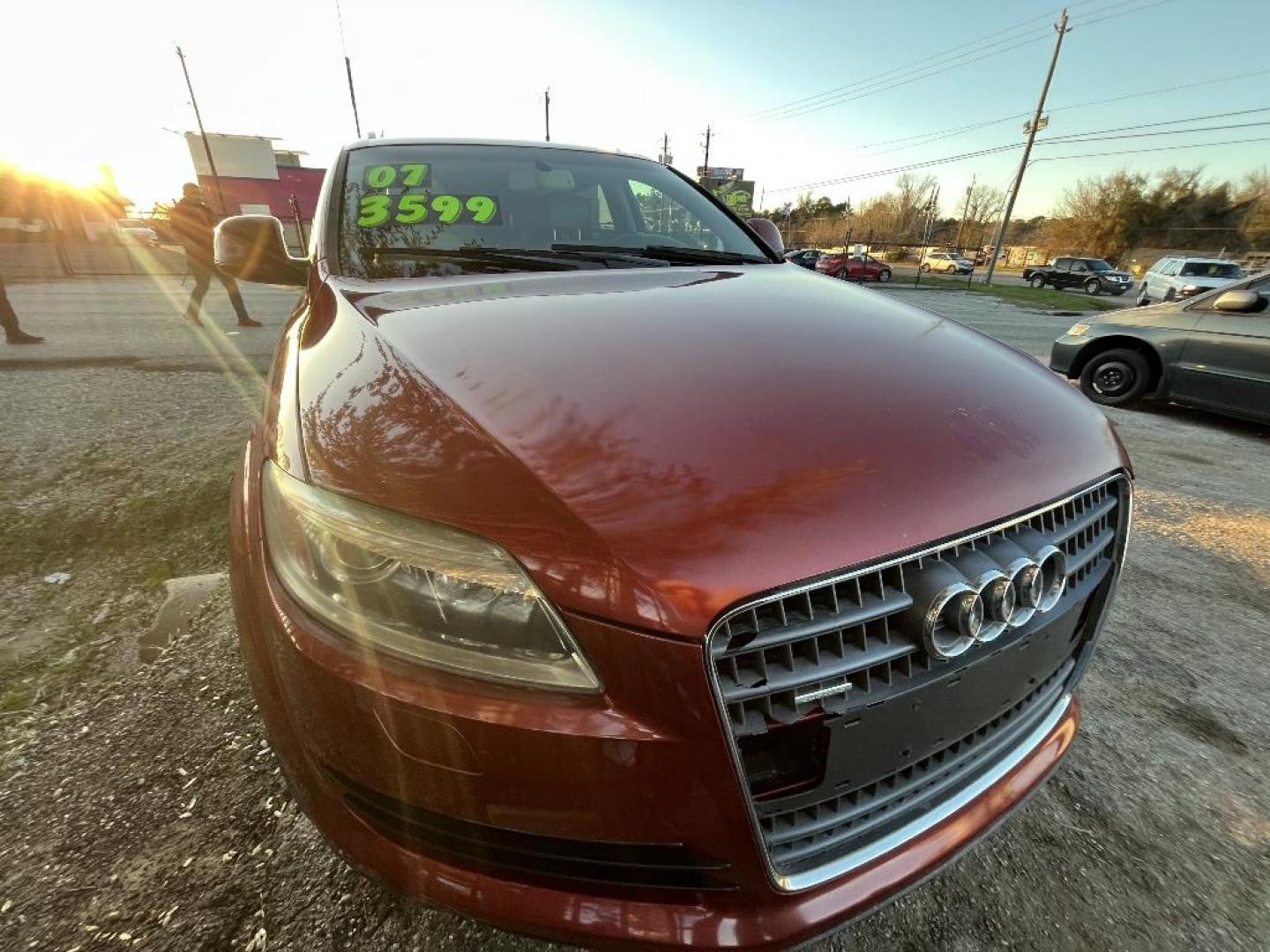 2007 RED AUDI Q7 3.6 quattro Premium (WA1BY94L57D) with an 3.6L V6 DOHC 24V engine, AUTOMATIC transmission, located at 2303 West Mt. Houston, Houston, 77038, (281) 507-3956, 29.771597, -95.339569 - Photo#1