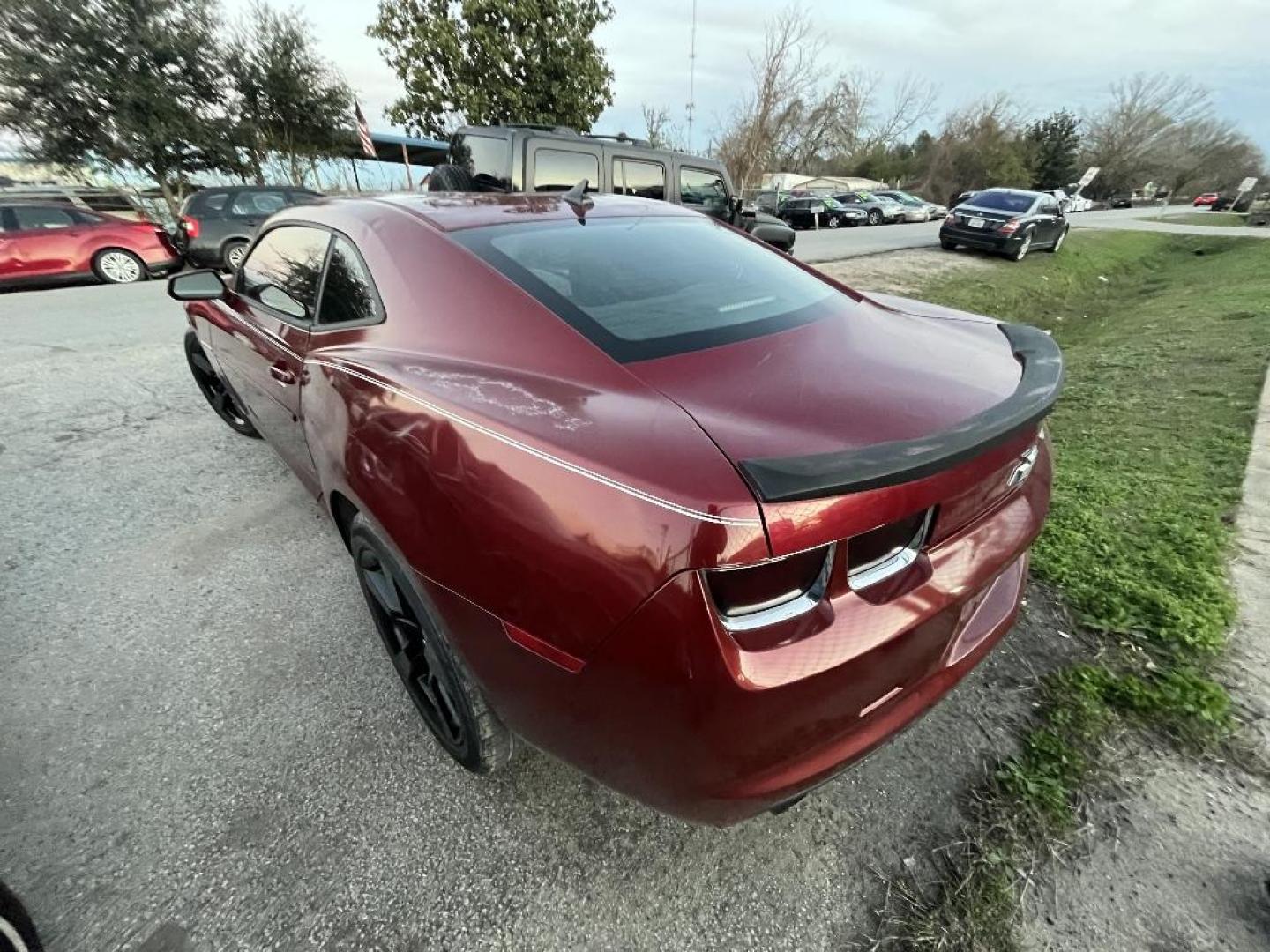 2010 RED CHEVROLET CAMARO LT1 Coupe (2G1FB1EVXA9) with an 3.6L V6 DOHC 24V engine, AUTOMATIC transmission, located at 2303 West Mt. Houston, Houston, 77038, (281) 507-3956, 29.771597, -95.339569 - Photo#2