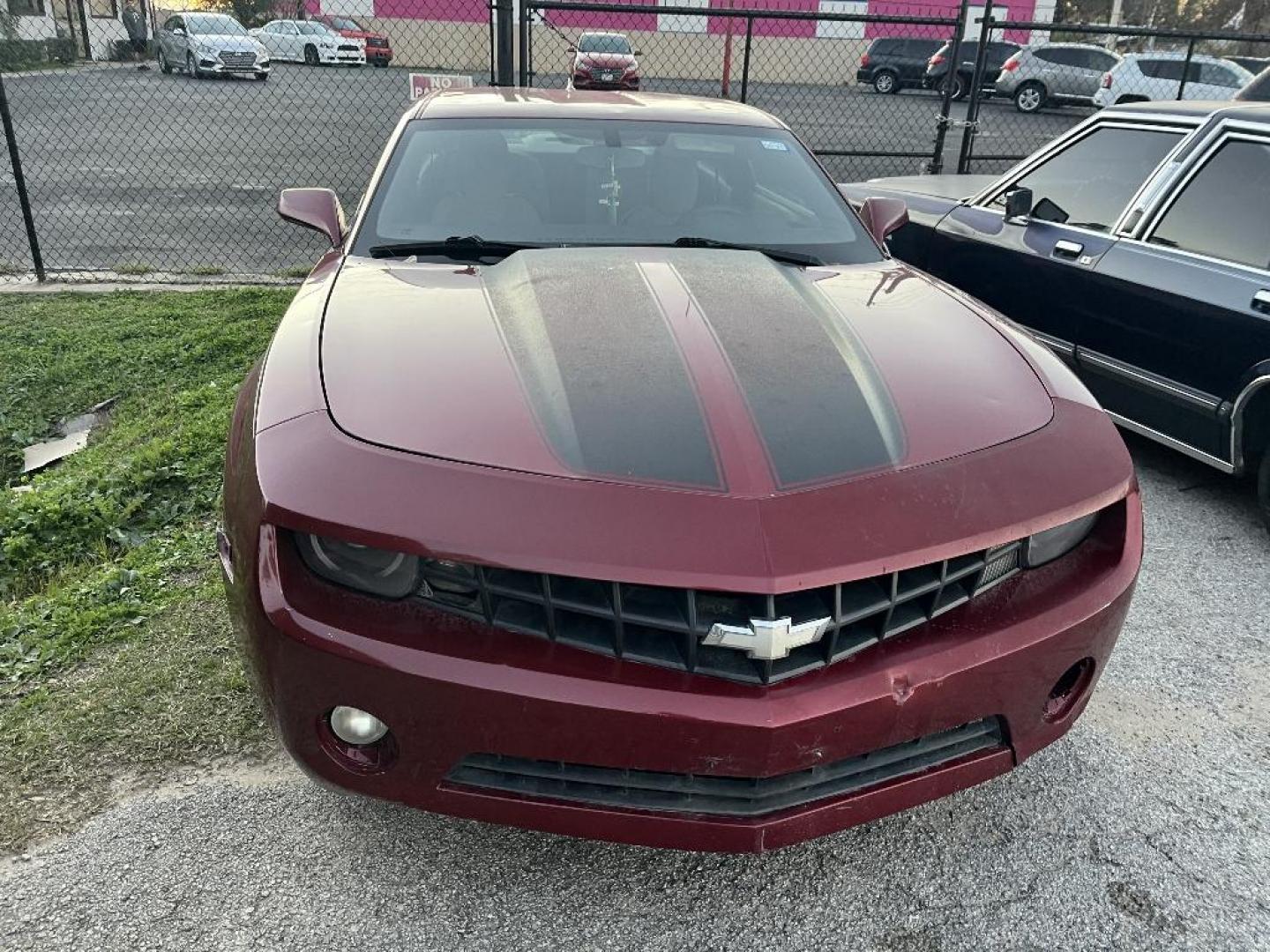 2010 RED CHEVROLET CAMARO LT1 Coupe (2G1FB1EVXA9) with an 3.6L V6 DOHC 24V engine, AUTOMATIC transmission, located at 2303 West Mt. Houston, Houston, 77038, (281) 507-3956, 29.771597, -95.339569 - Photo#5