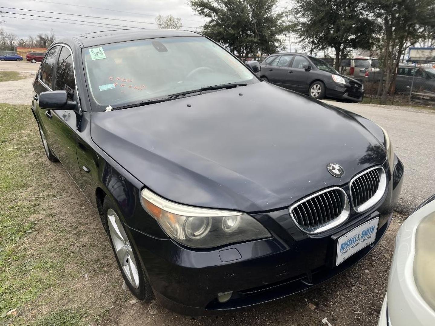 2007 BLACK BMW 5-SERIES 525xi (WBANF33517C) with an 3.0L L6 DOHC 24V engine, AUTOMATIC transmission, located at 2303 West Mt. Houston, Houston, 77038, (281) 507-3956, 29.771597, -95.339569 - Photo#6