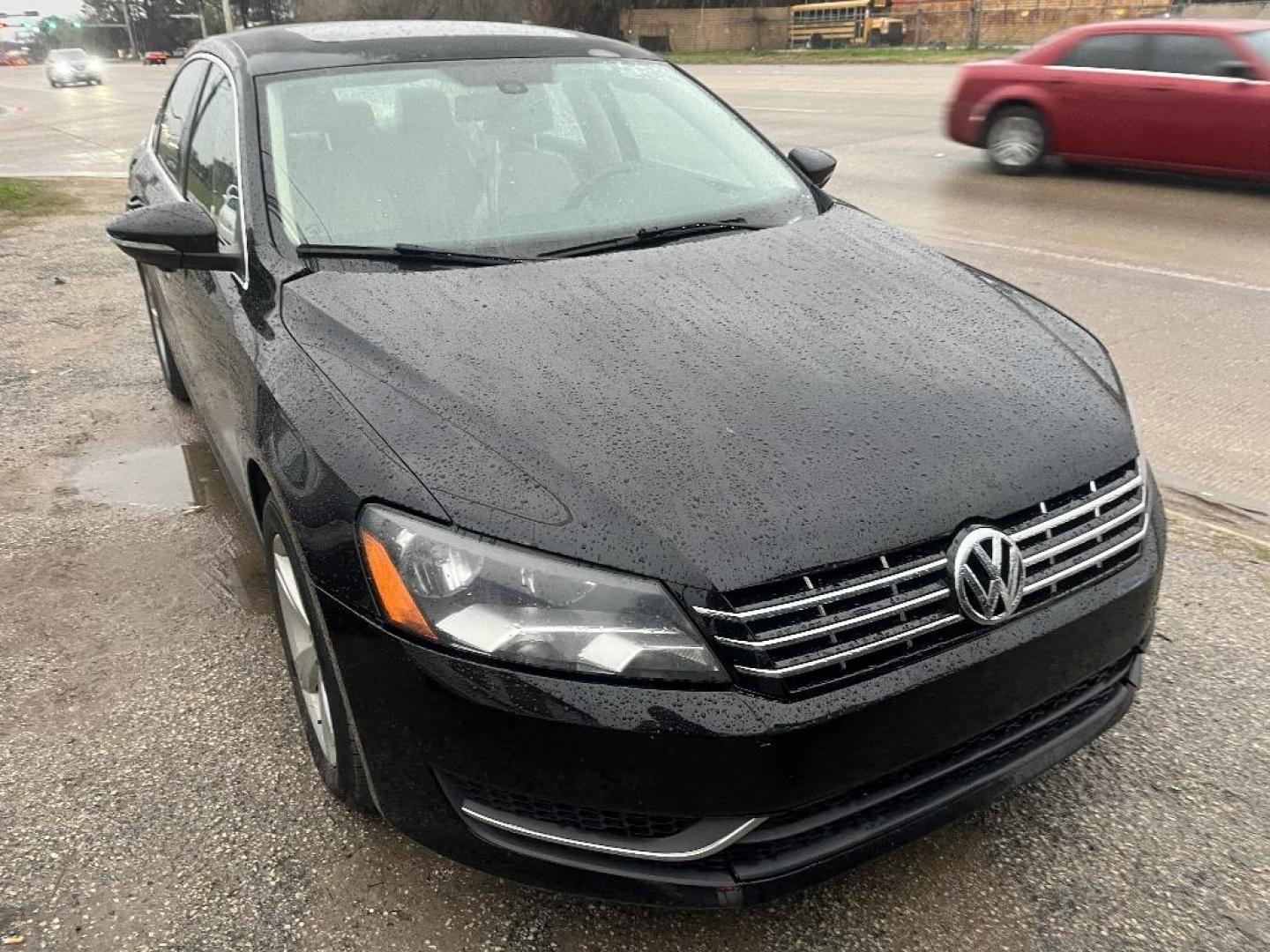 2012 BLACK VOLKSWAGEN PASSAT 2.0L TDI SE MT (1VWBN7A36CC) with an 2.0L L4 DOHC 16V TURBO DIESEL engine, AUTOMATIC transmission, located at 2303 West Mt. Houston, Houston, 77038, (281) 507-3956, 29.771597, -95.339569 - Photo#0