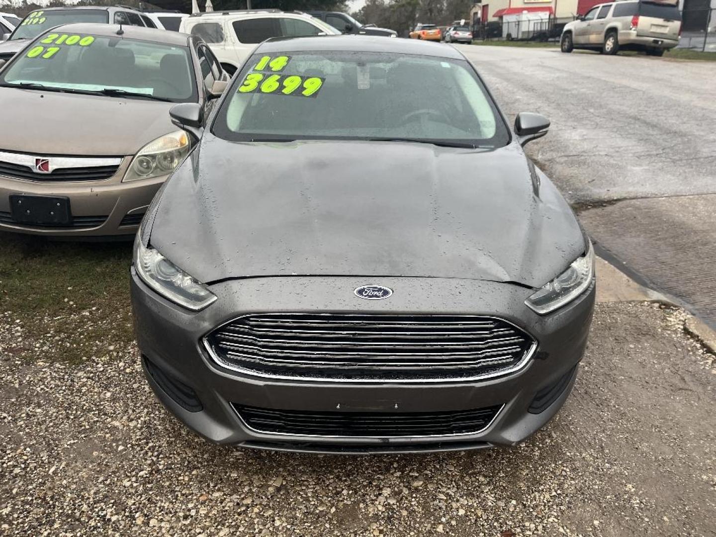 2014 GRAY FORD FUSION SE (3FA6P0H7XER) with an 2.5L L4 DOHC 16V engine, AUTOMATIC transmission, located at 2303 West Mt. Houston, Houston, 77038, (281) 507-3956, 29.771597, -95.339569 - Photo#0