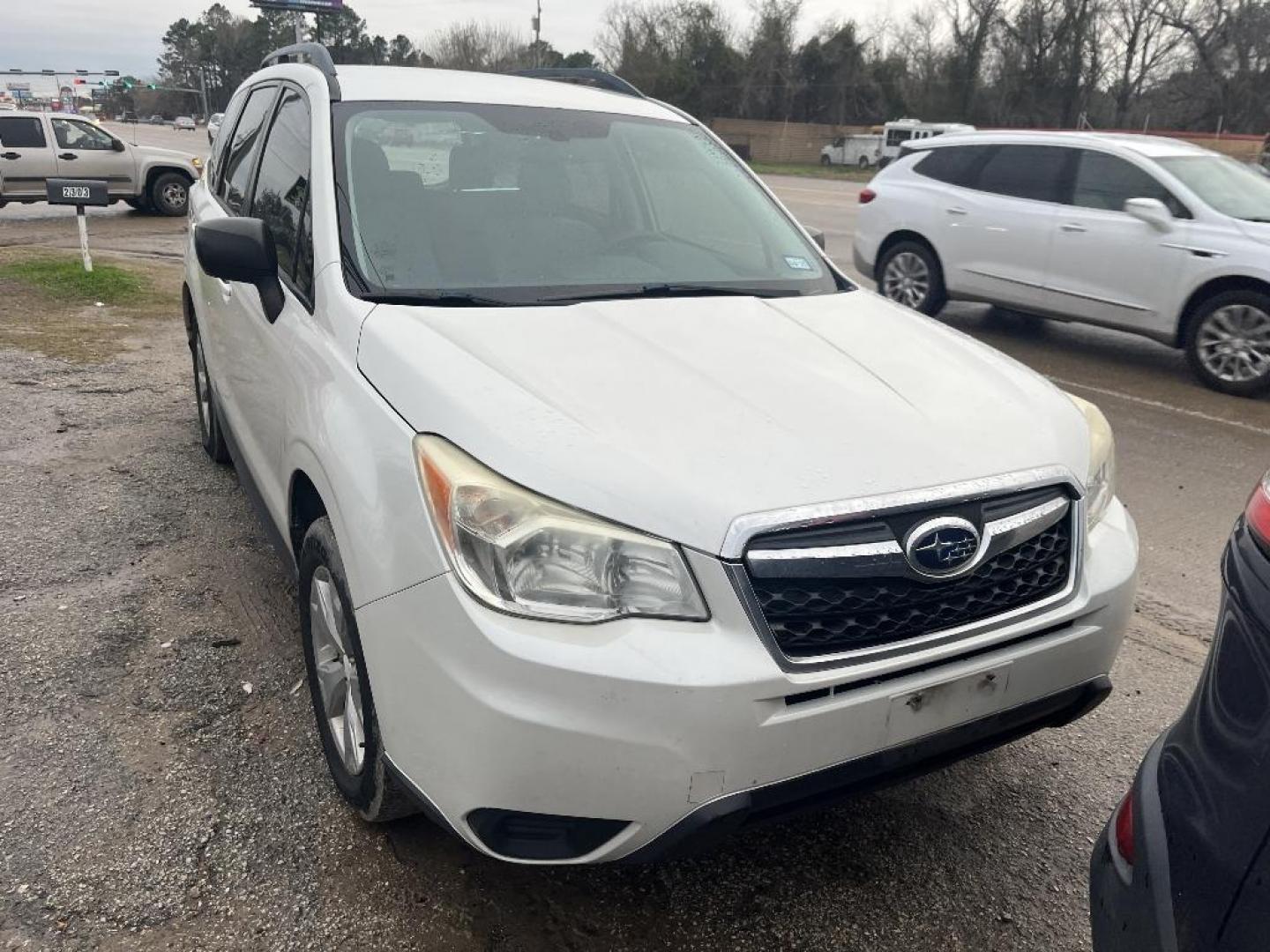 2015 WHITE SUBARU FORESTER 2.5i Premium (JF2SJABC8FH) with an 2.5L H4 SOHC 16V engine, AUTOMATIC transmission, located at 2303 West Mt. Houston, Houston, 77038, (281) 507-3956, 29.771597, -95.339569 - Photo#1