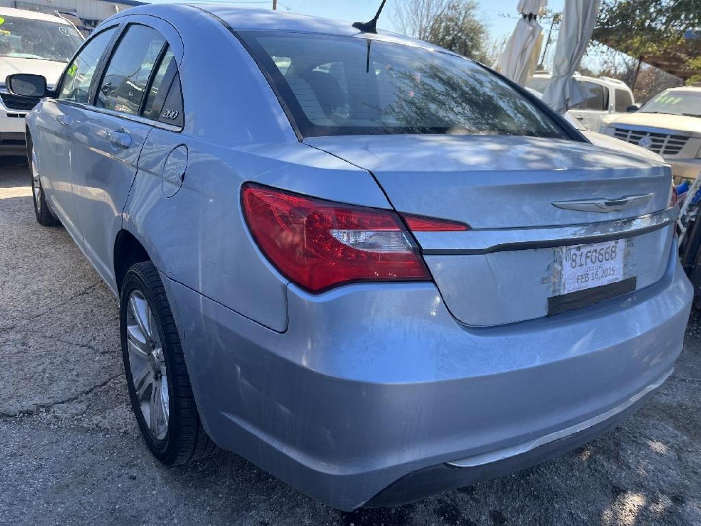 2012 GRAY CHRYSLER 200 Touring (1C3CCBBB8CN) with an 2.4L L4 DOHC 16V engine, AUTOMATIC transmission, located at 2303 West Mt. Houston, Houston, 77038, (281) 507-3956, 29.771597, -95.339569 - Photo#3