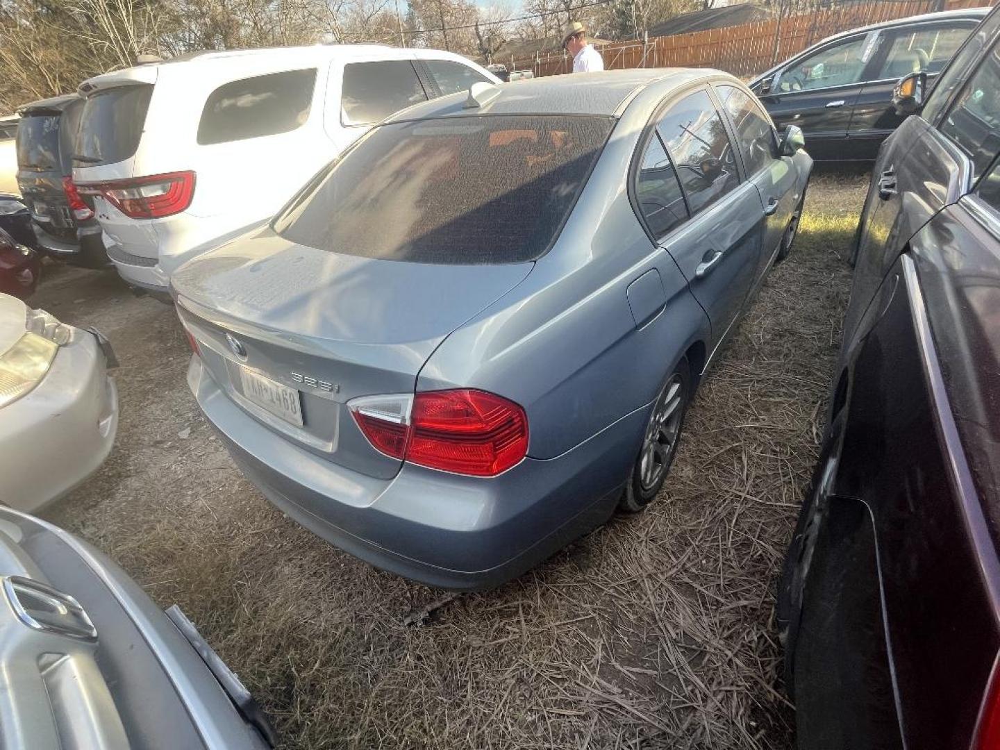 2006 BLACK BMW 3-SERIES 325i Sedan (WBAVB13516P) with an 3.0L L6 DOHC 24V engine, AUTOMATIC transmission, located at 2303 West Mt. Houston, Houston, 77038, (281) 507-3956, 29.771597, -95.339569 - Photo#3