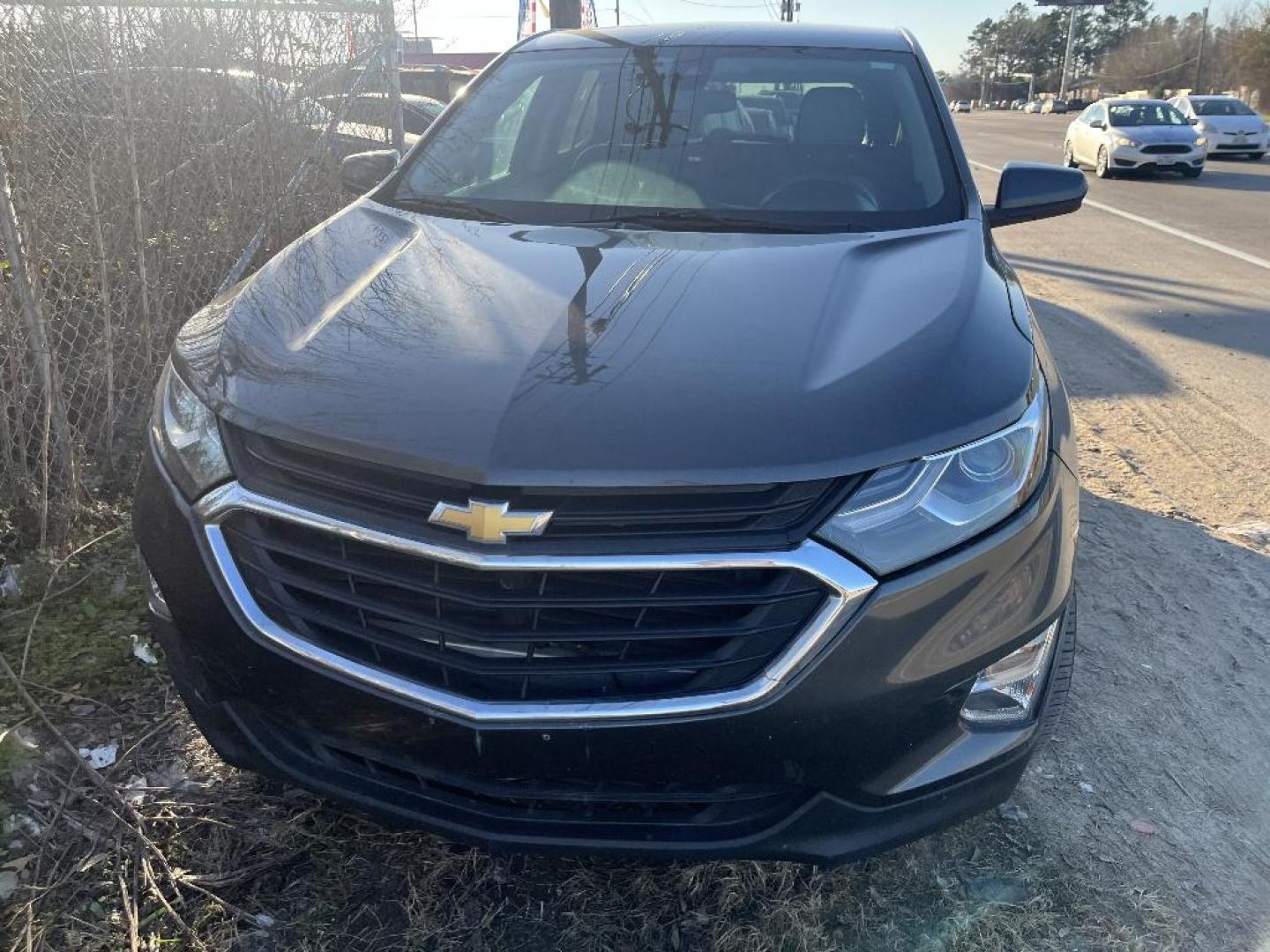 2020 GRAY CHEVROLET EQUINOX LT 2WD (3GNAXKEV7LS) with an 1.5L L4 DOHC 16V TURBO engine, AUTOMATIC transmission, located at 2303 West Mt. Houston, Houston, 77038, (281) 507-3956, 29.771597, -95.339569 - Photo#1