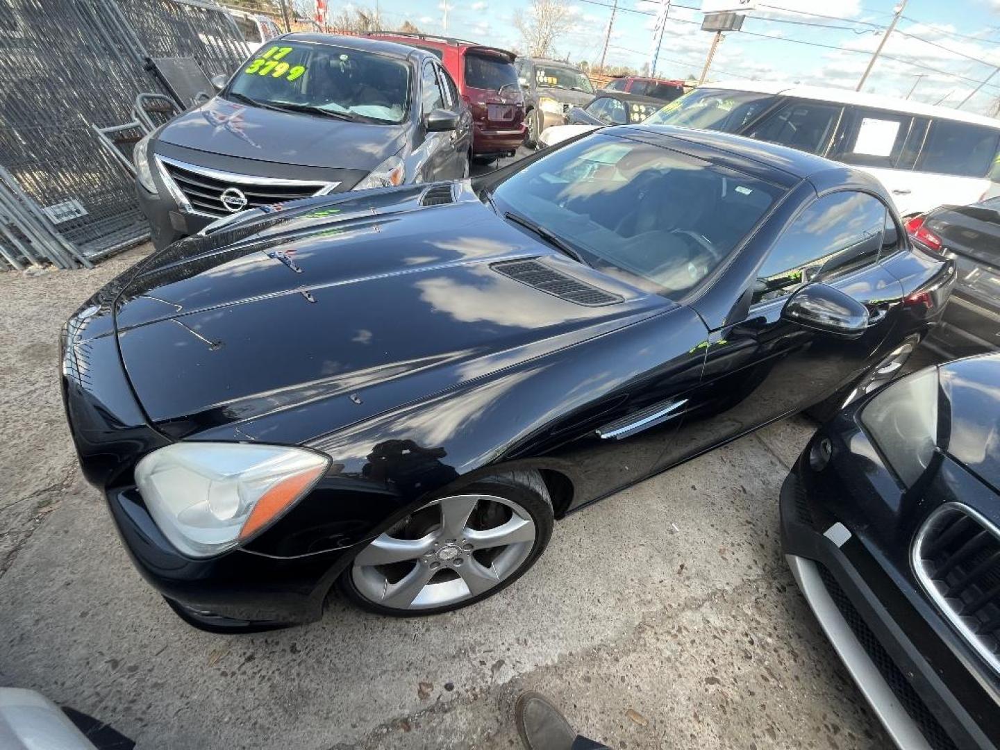 2012 BLACK MERCEDES-BENZ SLK SLK350 (WDDPK5HA4CF) with an 3.5L V6 DOHC 24V engine, AUTOMATIC transmission, located at 2303 West Mt. Houston, Houston, 77038, (281) 507-3956, 29.771597, -95.339569 - Photo#6