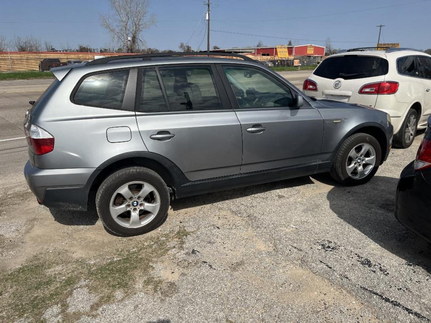 2008 GRAY BMW X3 3.0si (WBXPC93478W) with an 3.0L L6 DOHC 24V engine, AUTOMATIC transmission, located at 2303 West Mt. Houston, Houston, 77038, (281) 507-3956, 29.771597, -95.339569 - Photo#2