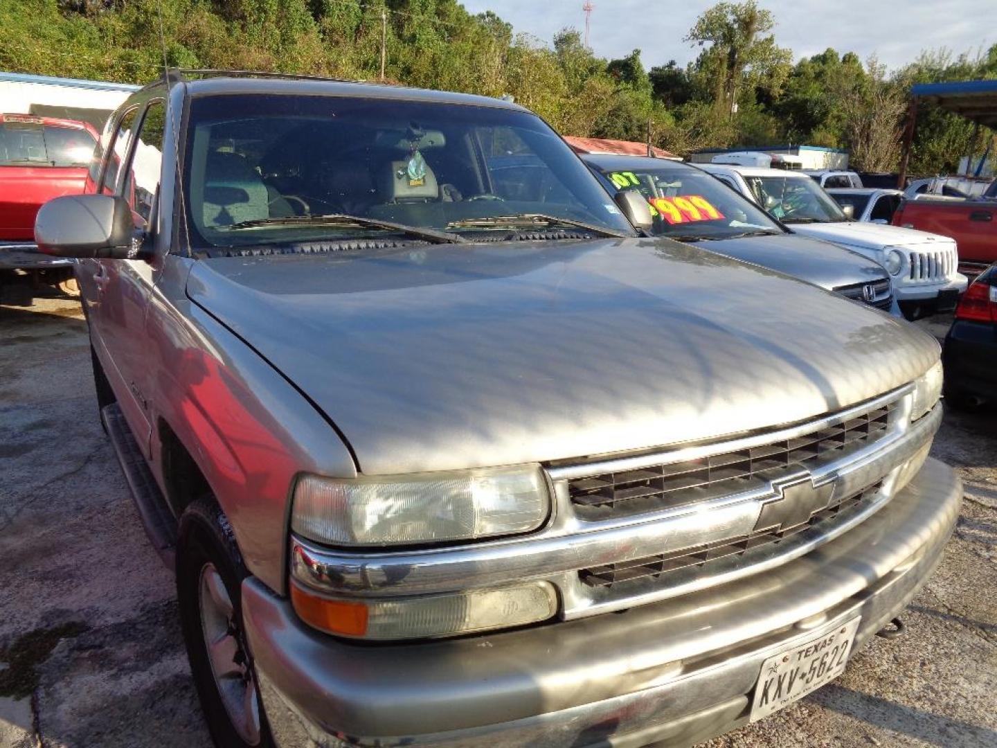 2001 TAN CHEVROLET TAHOE 2WD (1GNEC13TX1R) with an 5.3L V8 OHV 16V engine, AUTOMATIC transmission, located at 2303 West Mt. Houston, Houston, Texas, 77038, (281) 507-3956, 29.771597, -95.339569 - Photo#1