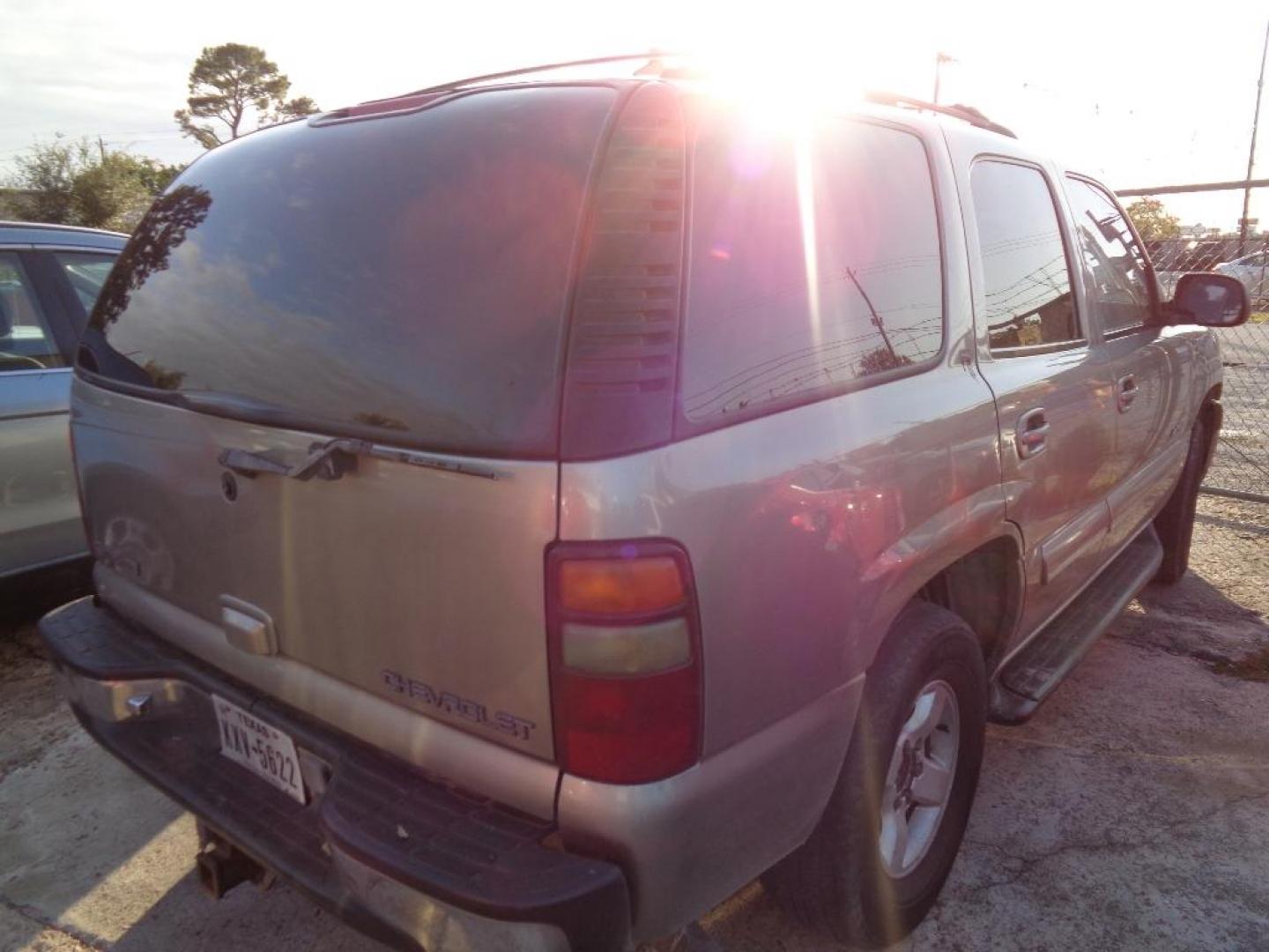 2001 TAN CHEVROLET TAHOE 2WD (1GNEC13TX1R) with an 5.3L V8 OHV 16V engine, AUTOMATIC transmission, located at 2303 West Mt. Houston, Houston, Texas, 77038, (281) 507-3956, 29.771597, -95.339569 - Photo#2