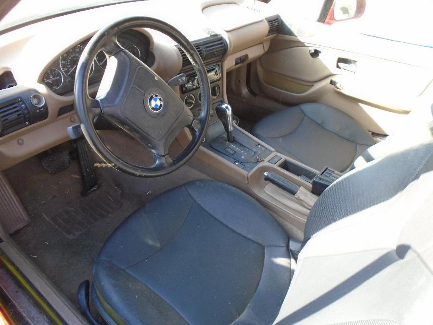 1998 RED BMW Z3 1.9 (4USCH7328WL) with an 1.9L L4 DOHC 16V engine, AUTOMATIC transmission, located at 2303 West Mt. Houston, Houston, 77038, (281) 507-3956, 29.771597, -95.339569 - Photo#2