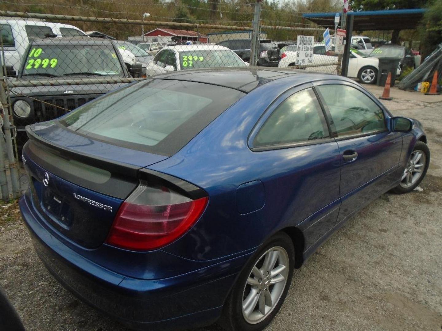 2002 BLUE MERCEDES-BENZ C-CLASS C230 Coupe (WDBRN47J12A) with an 2.3L L4 DOHC 16V engine, AUTOMATIC transmission, located at 2303 West Mt. Houston, Houston, 77038, (281) 507-3956, 29.771597, -95.339569 - Photo#5